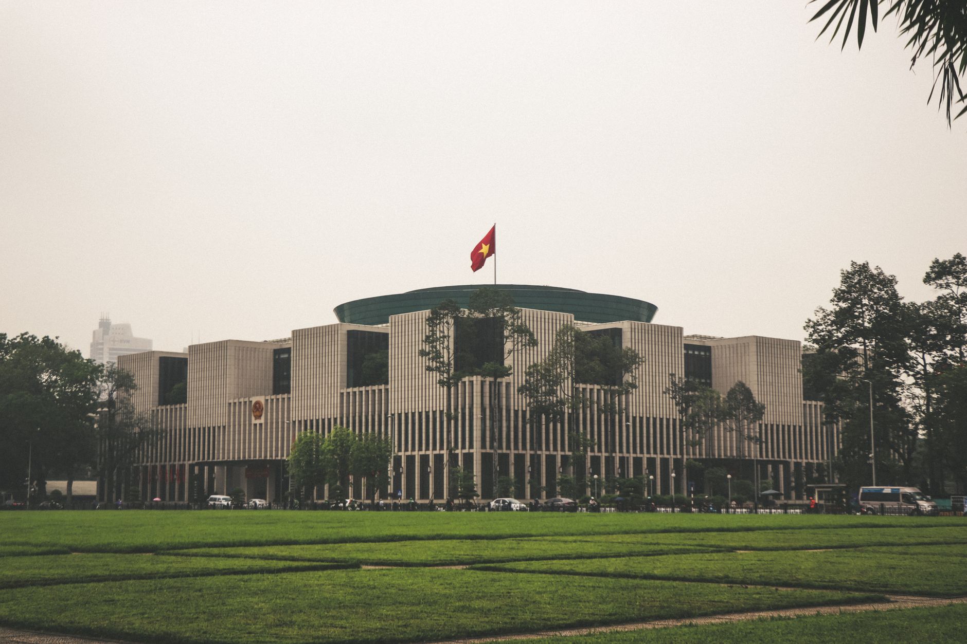 Government institutional building